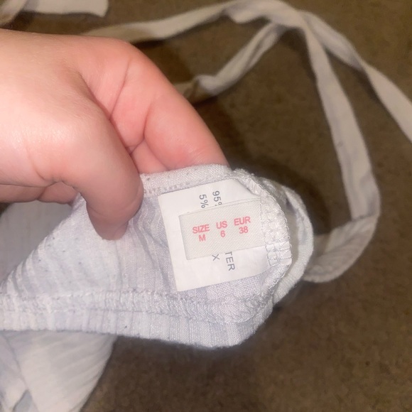 WHITE V NECK HALTER TOP RIBBED - Picture 2 of 3